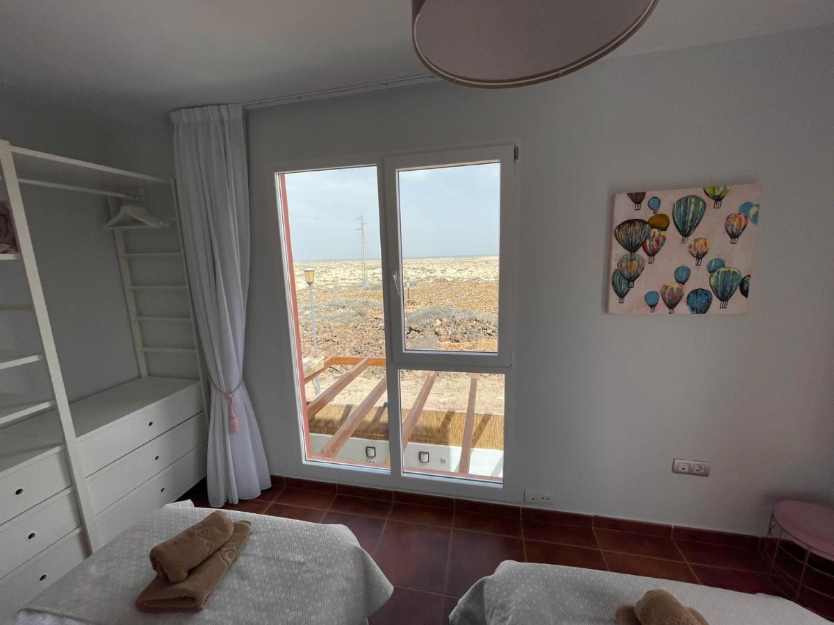 Villa Marie Agradable Y Tranquila Maison Con Piscina Corralejo Exterior foto