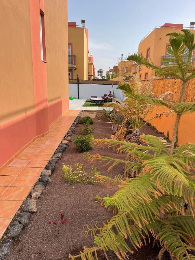 Villa Marie Agradable Y Tranquila Maison Con Piscina Corralejo Exterior foto